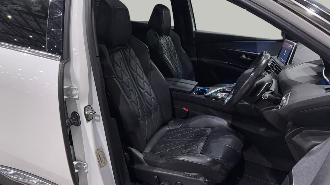 2020 Peugeot 3008 Gt Line, Automatic, 127077 km, Right Side Front Door Cabin View