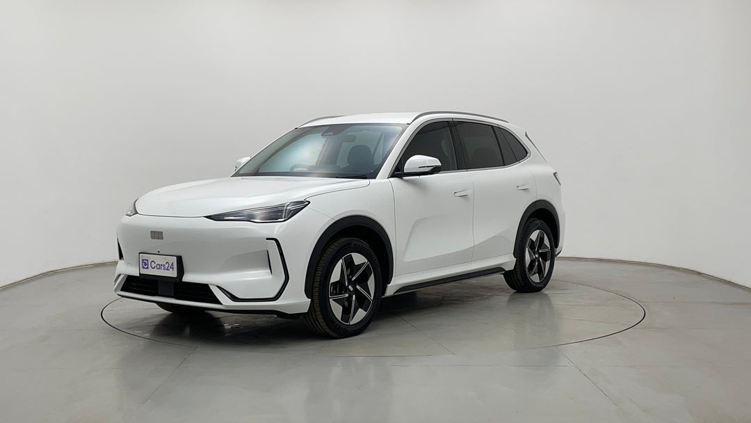 Left Front Diagonal (45- Degree) View