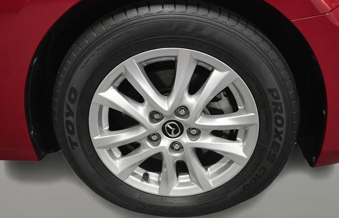 2017 Mazda Mazda3 Touring, Automatic, 59906 km, Right Front Wheel