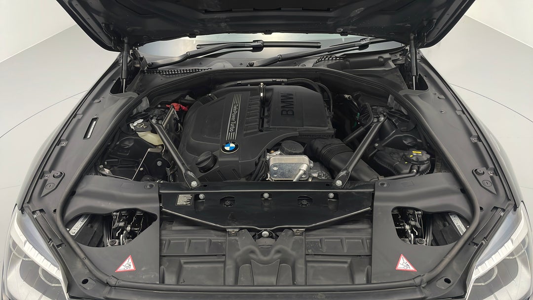 Open Bonnet (Engine)