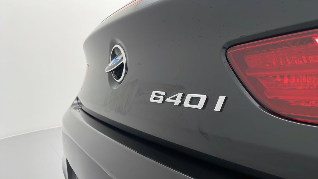 Badge (Boot Right Side)