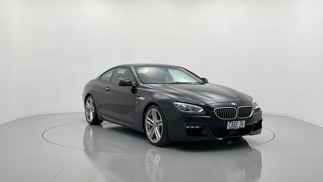 Right Front Diagonal (45- Degree) View