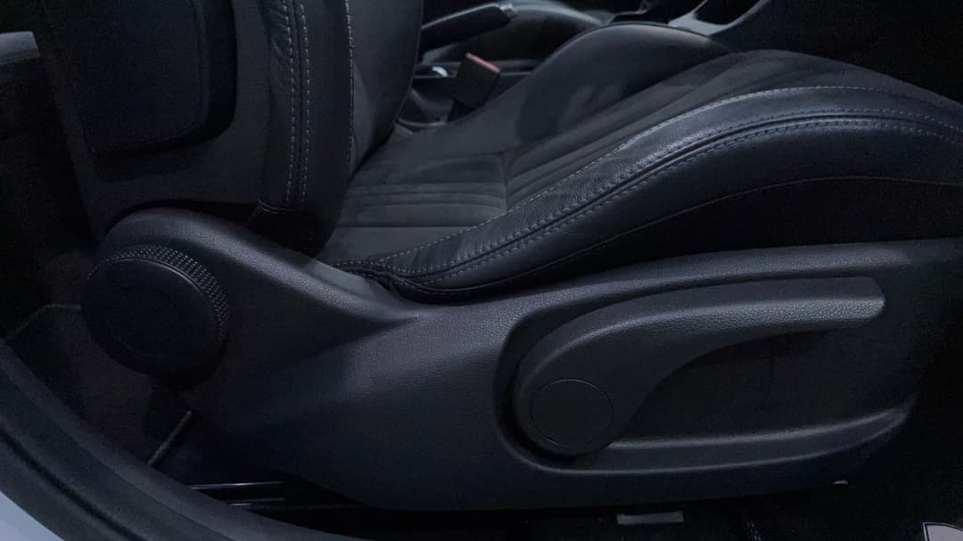 2024 Hyundai i30 N Premium With Sunroof, Automatic, 10516 km, Drivers Side Adjustment Panel