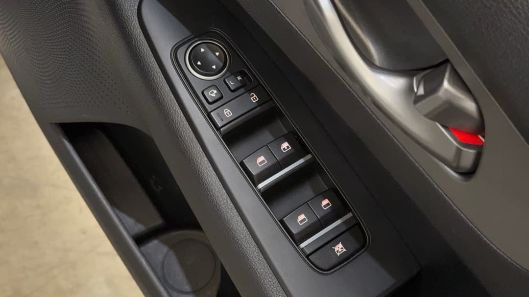 2020 Kia Cerato S Safety Pack, Automatic, 73739 km, Drivers Side Door Panel Controls