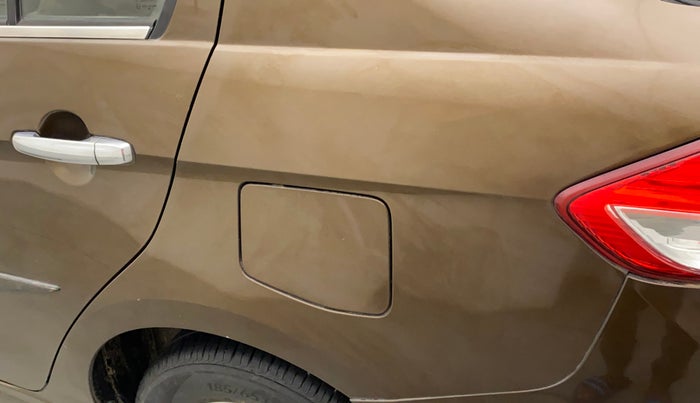 2015 Maruti Ciaz  ZDI SHVS, Diesel, Manual, 70,529 km, Left quarter panel - Minor scratches