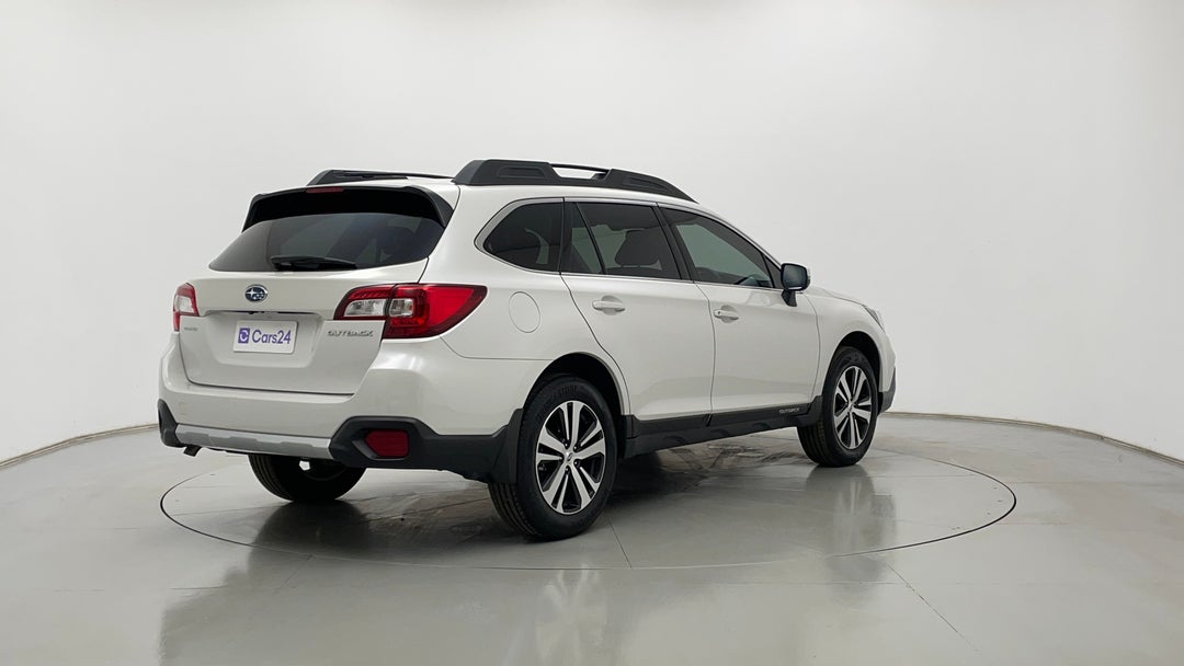 Right Back Diagonal (45- Degree) View