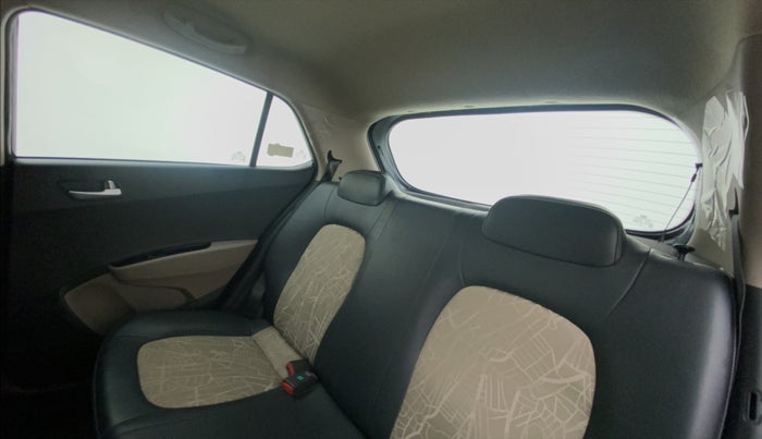 2019 Hyundai Grand i10 SPORTZ 1.2 KAPPA VTVT, Petrol, Manual, 23,312 km, Right Side Rear Door Cabin