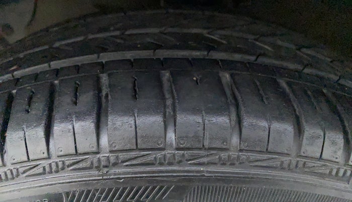 2019 Hyundai Grand i10 SPORTZ 1.2 KAPPA VTVT, Petrol, Manual, 23,312 km, Left Front Tyre Tread