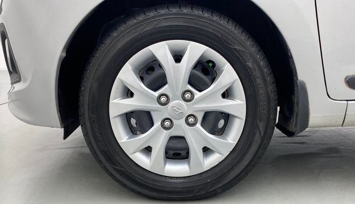 2016 Hyundai Grand i10 SPORTZ 1.2 KAPPA VTVT, Petrol, Manual, 53,734 km, Left Front Wheel