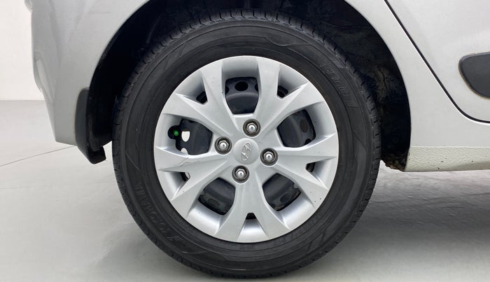2016 Hyundai Grand i10 SPORTZ 1.2 KAPPA VTVT, Petrol, Manual, 53,734 km, Right Rear Wheel