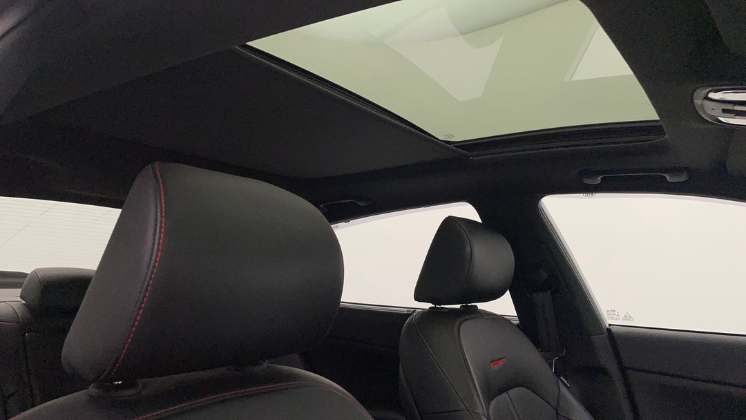 Interior Sunroof/Moonroof