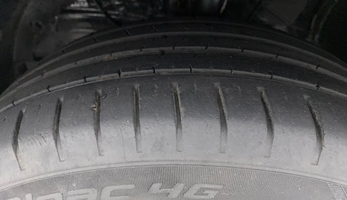 2019 Maruti Baleno ALPHA PETROL 1.2, Petrol, Manual, 21,581 km, Left Front Tyre Tread