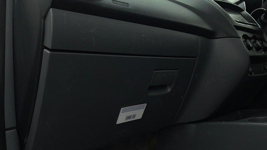 2018 Mazda BT-50 Xt (4x2), Manual, 97764 km, Glove Box Scuff