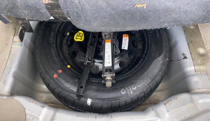 2018 Ford Figo Aspire 1.2 TITANIUM PETROL, CNG, Manual, 74,874 km, Spare Tyre