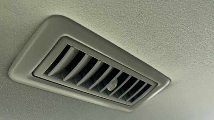 TOYOTA LAND CRUISER-Rear AC Vents