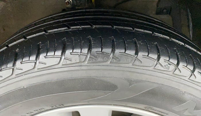 2018 Maruti Ertiga ZDI PLUS SHVS, Diesel, Manual, 34,083 km, Right Front Tyre Tread