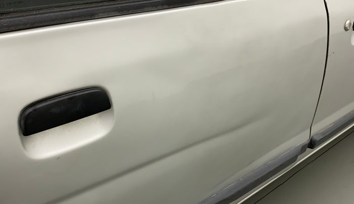 2014 Maruti Alto K10 VXI, Petrol, Manual, 47,899 km, Right rear door - Minor scratches