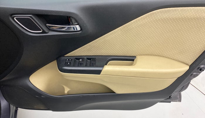 2017 Honda City 1.5L I-VTEC V MT, Petrol, Manual, 68,980 km, Driver Side Door Panels Control