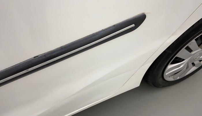 2017 Honda Jazz 1.2 SV MT, Petrol, Manual, 44,232 km, Rear left door - Slightly dented