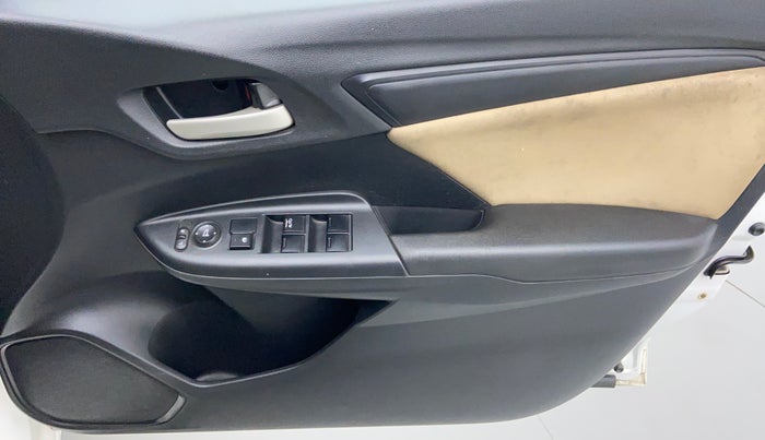 2017 Honda Jazz 1.2 SV MT, Petrol, Manual, 44,232 km, Driver Side Door Panels Control