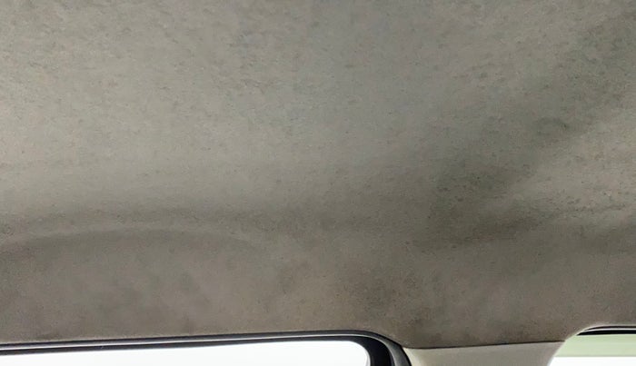 2017 Maruti Swift ZXI, Petrol, Manual, 42,809 km, Ceiling - Roof lining is slightly discolored