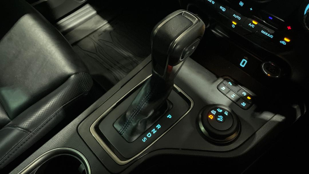 2022 Ford Everest Sport (4WD), Automatic, 60239 km, Gear Lever 