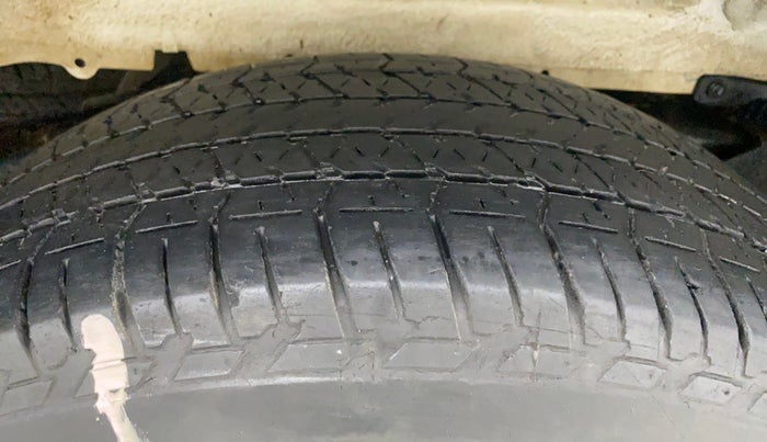 2015 Mahindra Scorpio S10, Diesel, Manual, Right Rear Tyre Tread