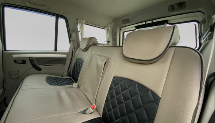 2015 Mahindra Scorpio S10, Diesel, Manual, Right Side Rear Door Cabin