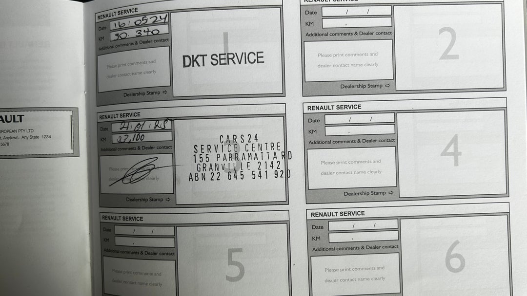 2022 Renault Koleos Life (4x2), Automatic, 33100 km, Service History