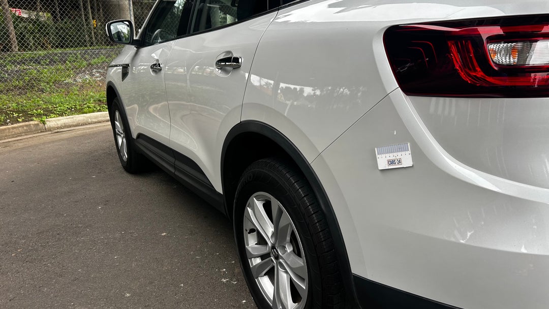 2022 Renault Koleos Life (4x2), Automatic, 33100 km, Bumper Rear Scratch