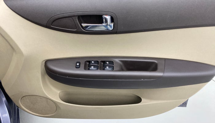 2010 Hyundai i20 MAGNA O 1.2, Petrol, Manual, Driver Side Door Panels Control