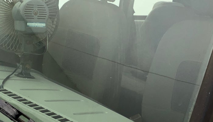 2019 Mahindra Bolero POWER PLUS SLE, Diesel, Manual, 90,161 km, Front windshield - Minor spot on windshield