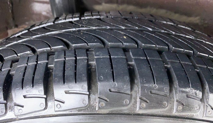 2013 Honda City 1.5 E MT PETROL, Petrol, Manual, 32,933 km, Right Rear Tyre Tread