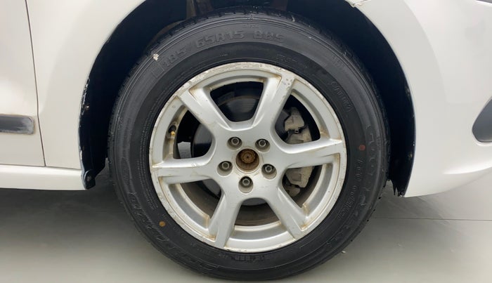 2013 Volkswagen Vento HIGHLINE PETROL, Petrol, Manual, 43,166 km, Right Front Wheel