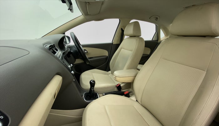 2013 Volkswagen Vento HIGHLINE PETROL, Petrol, Manual, 43,166 km, Right Side Front Door Cabin
