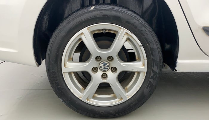 2013 Volkswagen Vento HIGHLINE PETROL, Petrol, Manual, 43,166 km, Right Rear Wheel