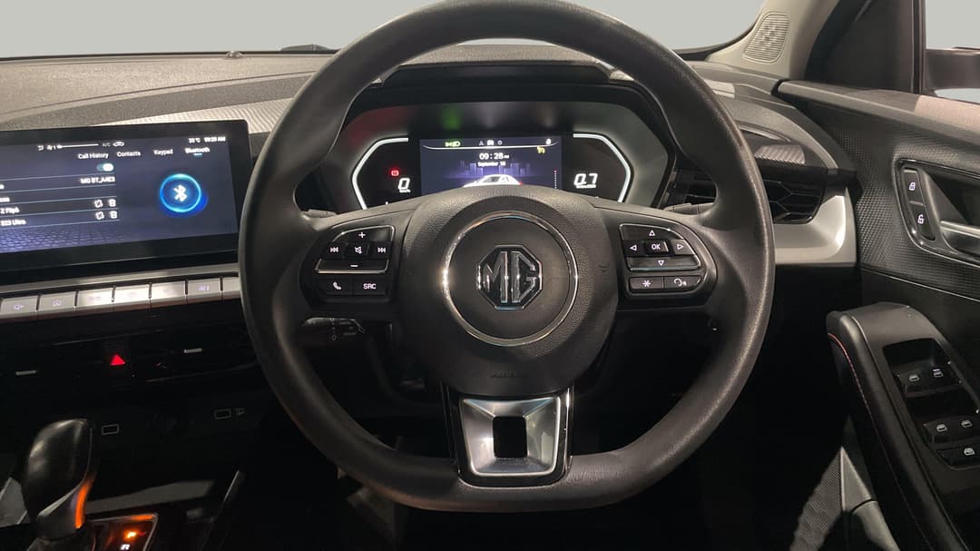 2023 MG Mg5 Vibe, Automatic, 38493 km, Steering Wheel Close-up