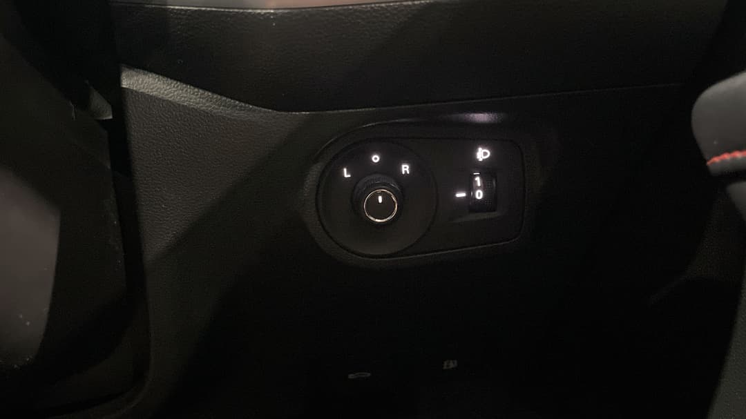 2023 MG Mg5 Vibe, Automatic, 38493 km, Utility Switches/Buttons