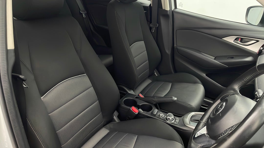 2016 Mazda CX-3 Maxx (fwd), Automatic, 118951 km, Right Side Front Door Cabin View