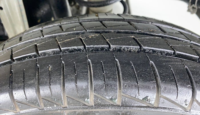 2019 Maruti Alto VXI, Petrol, Manual, 3,303 km, Left Rear Tyre Tread