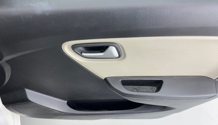 2019 Maruti Alto VXI, Petrol, Manual, 3,303 km, Driver Side Door Panels Control