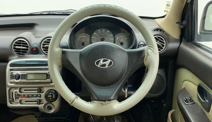 2010 Hyundai Santro Xing GLS, Petrol, Manual, 43,622 km, Steering Wheel Close Up
