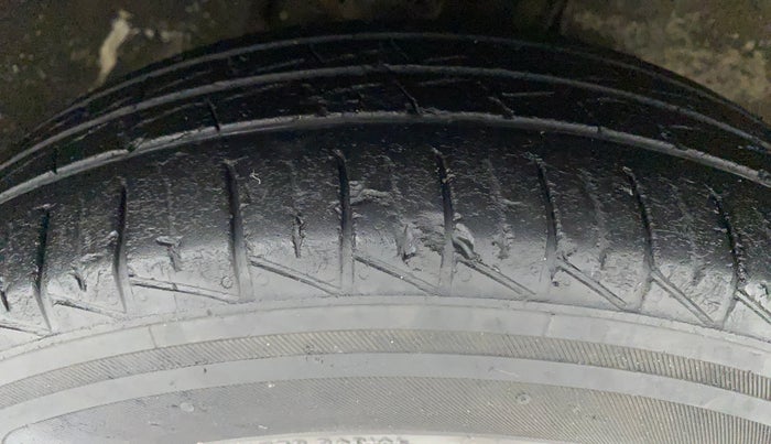 2020 Maruti Alto LXI O, Petrol, Manual, 35,375 km, Right Front Tyre Tread