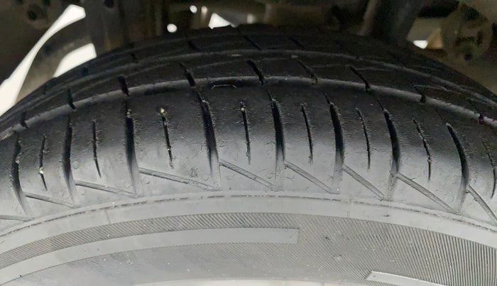2020 Maruti Alto LXI O, Petrol, Manual, 35,375 km, Right Rear Tyre Tread