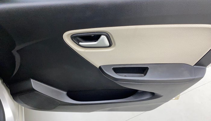 2020 Maruti Alto LXI O, Petrol, Manual, 35,375 km, Driver Side Door Panels Control