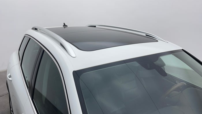 Volkswagen Touareg-Roof/Sunroof View