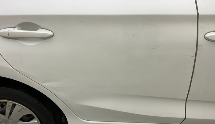 2018 Honda Amaze 1.2L I-VTEC S, Petrol, Manual, 53,034 km, Right rear door - Minor scratches
