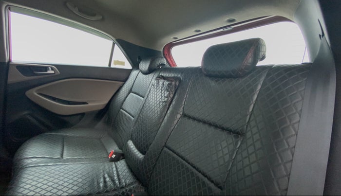 2019 Hyundai Elite i20 1.2  ASTA (O) CVT, Petrol, Automatic, 30,656 km, Right Side Door Cabin View