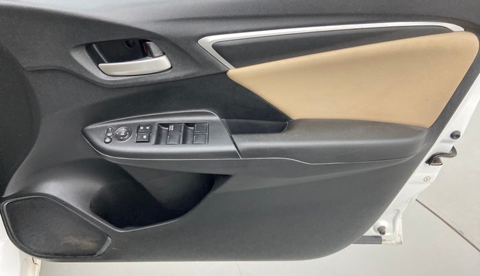 2021 Honda Jazz 1.2L I-VTEC ZX, Petrol, Manual, 32,420 km, Driver Side Door Panels Control