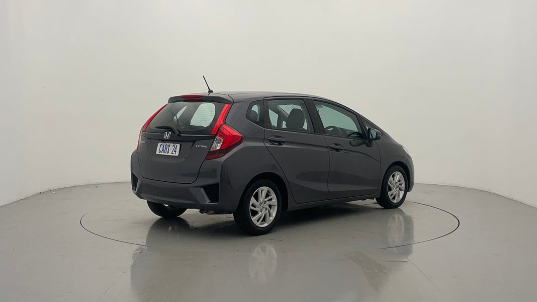 Right Back Diagonal (45- Degree) View